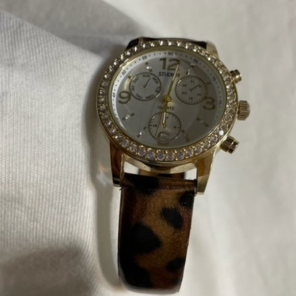 Studio Animal Halo Watch with Crystal Face - Picture 3 of 3